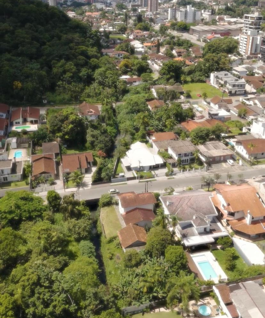 fachada esq aerea