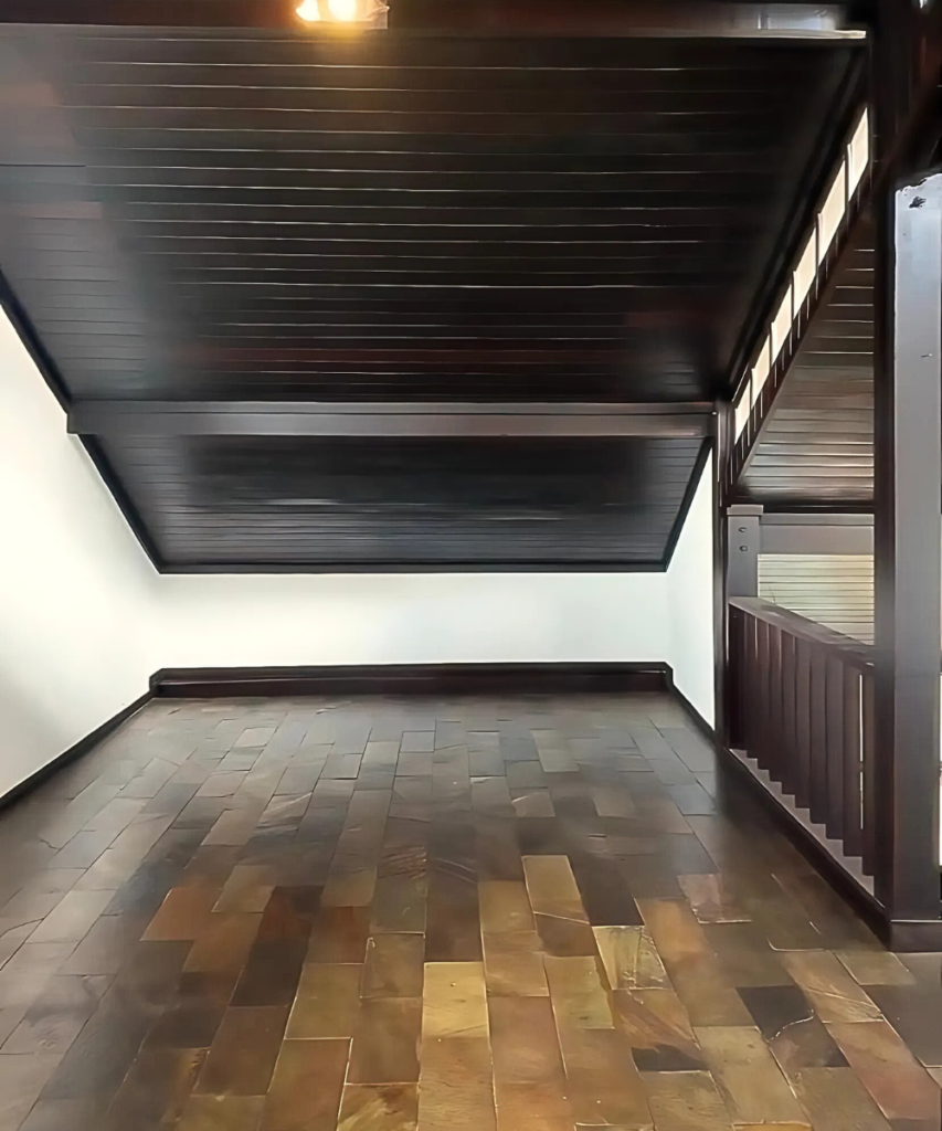 interior mezanino
